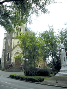 Pierwszy raz miałam przyjemność wyjechać do Châteaugiron z wymianą wiosną 1992 roku. J ai eu le plaisir de partir pour la première fois à Châteaugiron au printemps 1992.