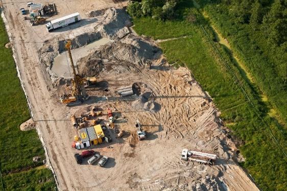 Wybór odpowiedniego rodzaju technologii zależy głównie od warunków gruntowych,