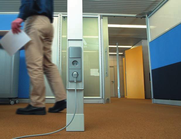 DA100 system kolumn elektroinstalacyjnych Szybki montaż różnorodnych urządzeń od typowego osprzętu podtynkowego do specjalistycznych gniazd CEE Typowy osprzęt podtynkowy