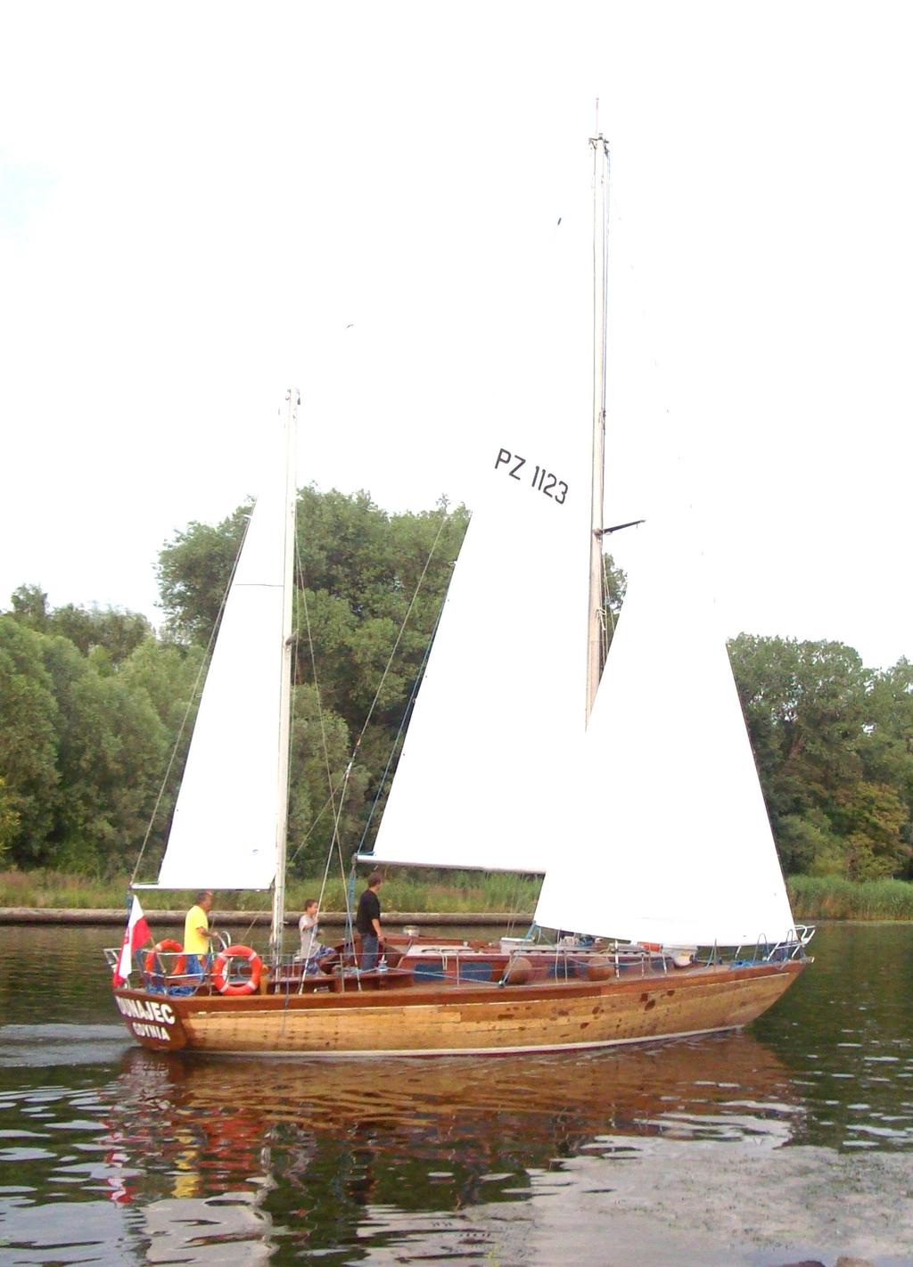 ZANURZENIE KADŁUBA: S/Y DUNAJEC CONRAD 1400; C-45 inż. Wacław LISKIEWICZ j.kpt.ż.w. STOCZNIA JACHTOWA W GDAŃSKU IM.