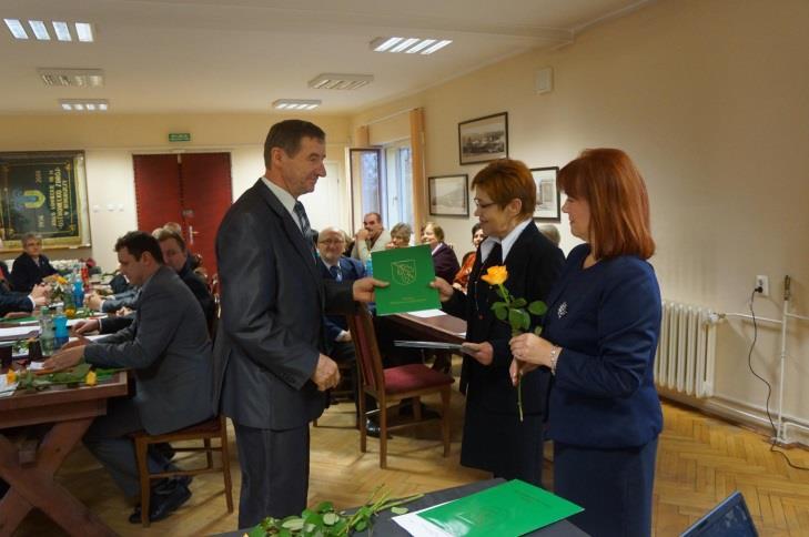 BUDŻET GMINY (dochody w wydatki w latach 2015-2018) Rok 2015 2016 2017