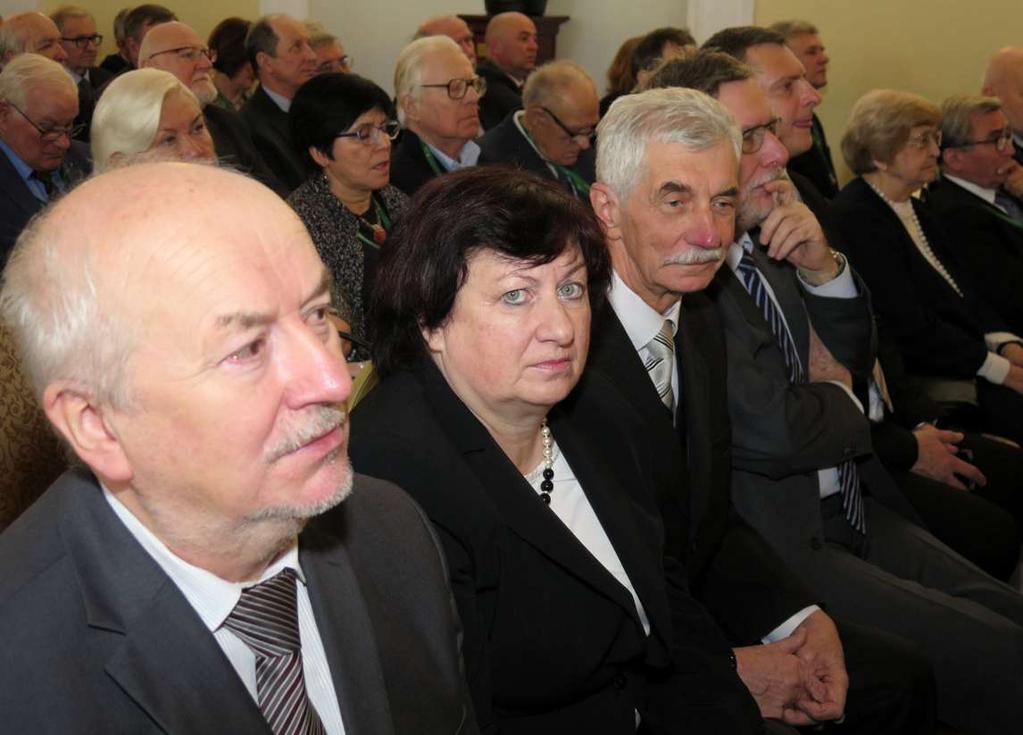 Pakułę-Kwiecińską Redaktora Naczelnego Geodety ; Ludmiłę Pietrzak Redaktora Naczelnego