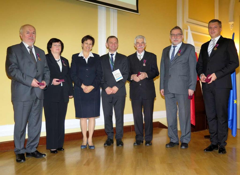 Mierniczych Polskich, pod hasłem (wziętym ze Stanisława Staszica) Być Narodowi użytecznym obradował w Warszawie, w dniach