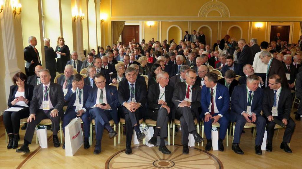 Ewa Janczar, Maurice Barbieri, Krzysztof Mączewski, Adam Struzik, Julius Ernst, Hagen Graeff, Rudolf Staiger, Zbigniew Gryglas, Krzysztof Jurgiel, Janusz Walo Urzędy poszczególnych województw