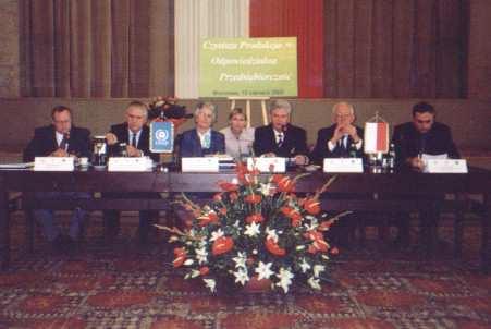 1999, Nairobi, Kenia Uroczyste podpisanie Deklaracji również w Sejmie RP Podpisywanie