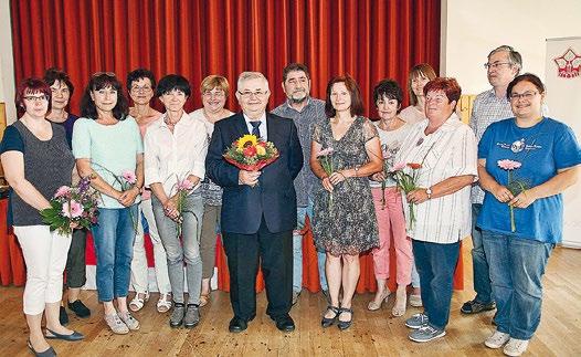 W taj nych wólbach buštaj Manfred Hermaš znowa jako župan a Diana Maticowa jako jeho naměstnica wolenaj.