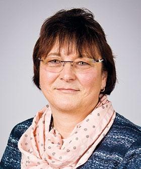 Wóna jo chójźiła na Serbsku rozšyrjonu wušu šulu Marjana Domaškojc a jo tam maturu złožyła.