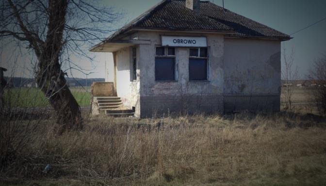 Sfera środowiskowa Do największych zagrożeń środowiskowych na terenie miejscowości należą: Indywidualne źródła ciepła i kotłownie zakładowe, które są opalane głównie węglem i emitują do atmosfery SO