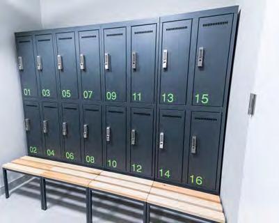 8 KRAKOWSKA 29 Udogodnienia 9 ERGONOMIA Komfortowe miejsce pracy Reprezentacyjny, wysoki na dwie