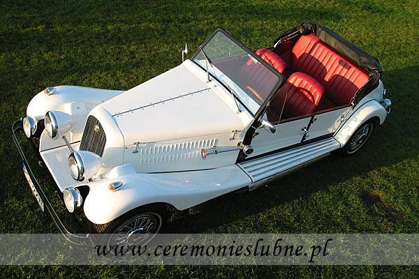 {/webgallery} Alfa Romeo Majestic C - 4- osobowy kabriolet w stylu retro.