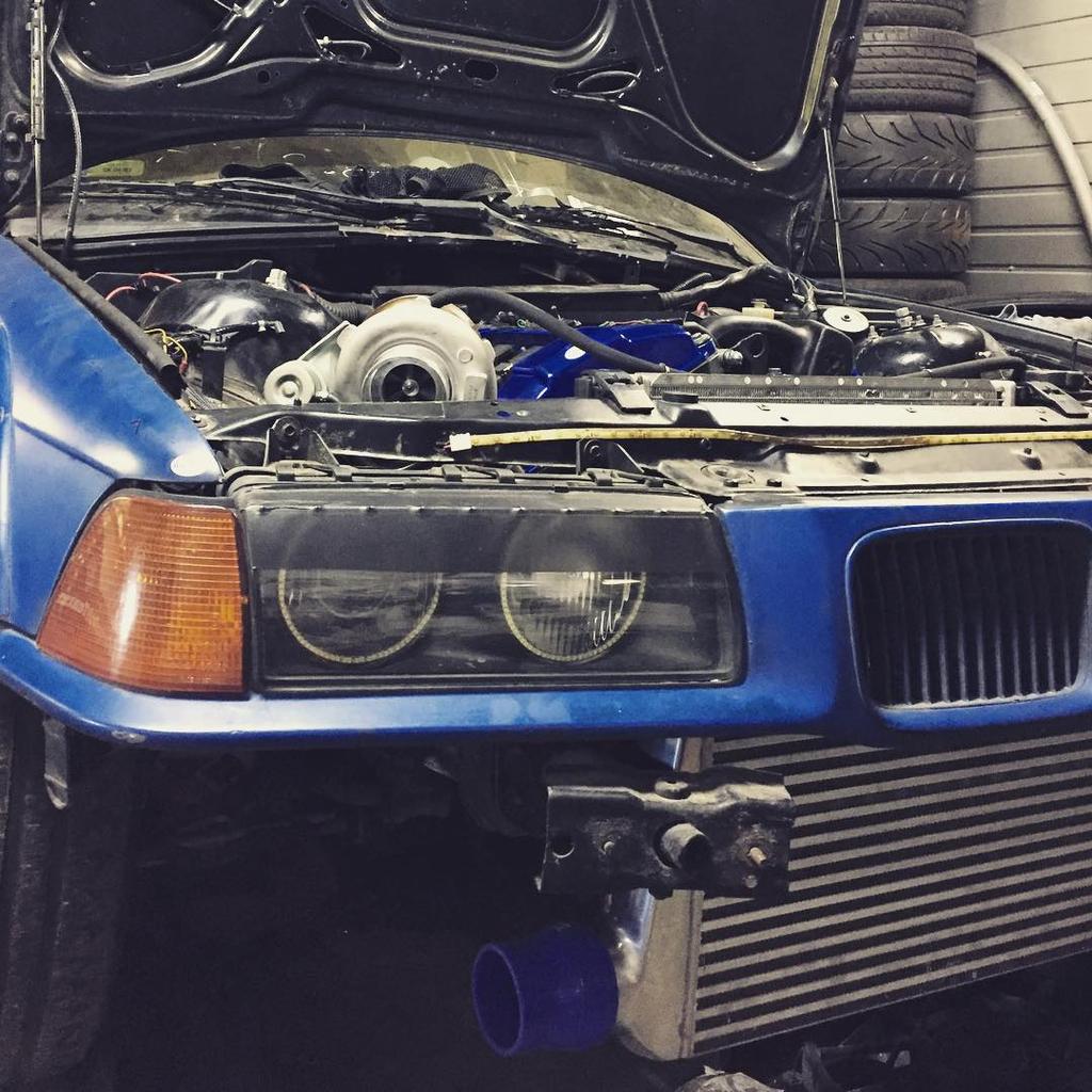 Uwozoo : 12 kweceń 2019 BMW TURBO k64 sec > Tbo K