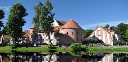 w Trokach i obiadokolacji w Wilnie - około 20 Cena nie euro/ os
