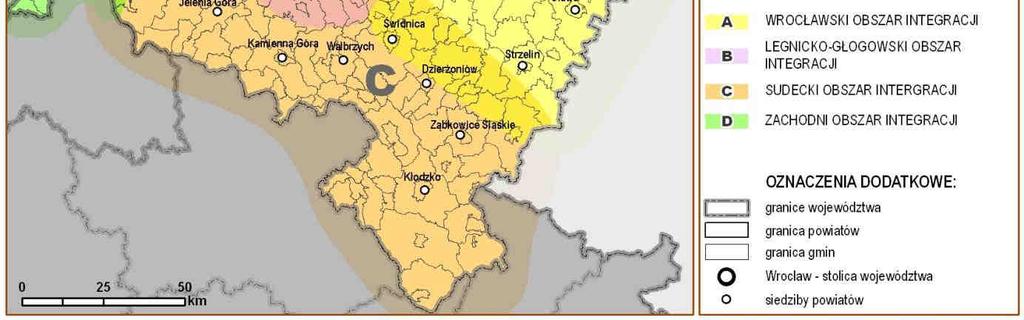 DzierŜoniowskiej to jednocześnie obszar silnie zurbanizowany, którego osią są DzierŜoniów oraz miasta tracące dotychczasowe funkcje społeczno-gospodarcze Bielawa, Pieszyce, Piława Górna i Niemcza,