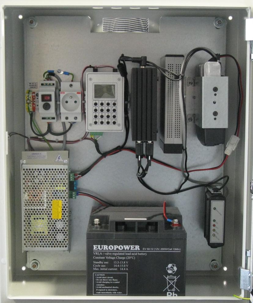 Opis ogólny Radiowy Punkt Dostępowy typ RPD/A/C jest urządzeniem bezobsługowym, którego główną funkcją jest komunikacja z syrenami alarmowymi pracującymi w różnych systemach powiadamiania.