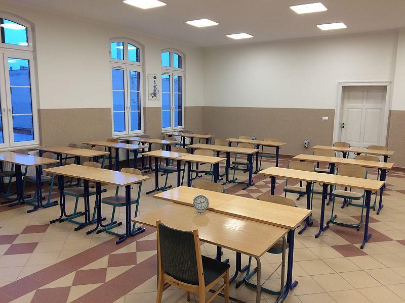 Wybrane działania realizowane przez Powiat Kościerski w latach 2015-2018 - EDUKACJA I OŚWIATA Nowoczesna baza edukacji zawodowej przez