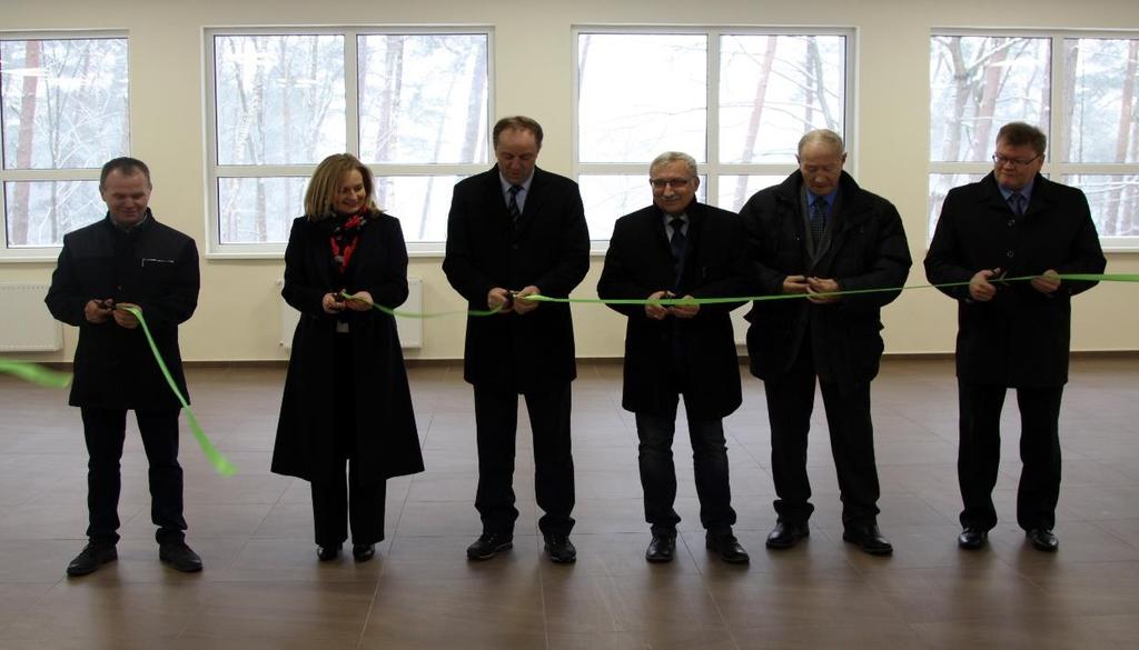 Wybrane działania realizowane przez Powiat Kościerski w latach 2015-2018 - POMOC SPOŁECZNA LIKWIDACJA BARIER TRANSPORTOWYCH I ARCHITEKTONICZNYCH Przebudowa i modernizacja budynku