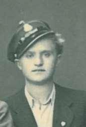 76 Zdjęcie 6 Henryka Maria Litwin. Urodziła się w Tuczępach, córka Jana Pawła i Kamili Marianny z Sobczuków małżonków Chuszcz. Uczęszczała do Szkoły Podstawowej w Tuczępach do klasy VII włącznie.