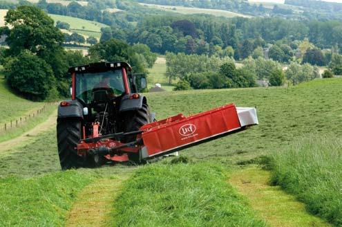 Hydrauliczny siłownik normalnie używany tylko do transportu został teraz zastąpiony podwójnym siłownikiem, którego druga część jest połączona z zamkniętym obwodem hydraulicznym.