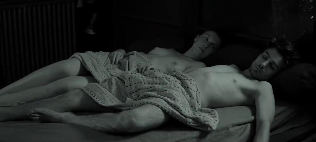 Biogram reżysera: Philippe Garrel przyszedł na świat w 1948 roku w Paryżu, jako syn słynnego aktora Maurice a Garrela.