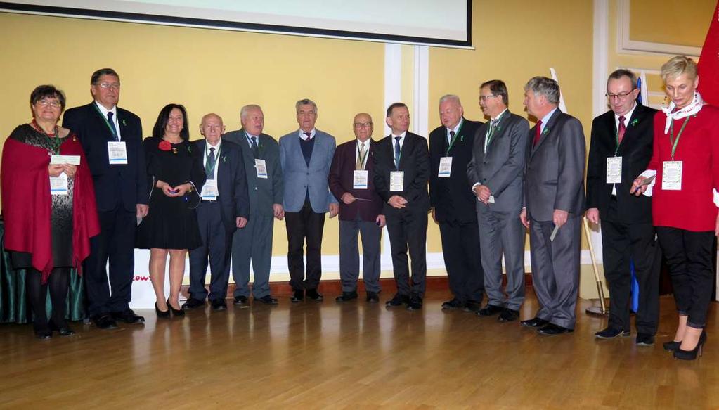Dušan Ferianc gratulował Stowarzyszeniu wspaniałego jubileuszu i dziękował za działania podejmowane przez SGP ze Słowackim Stowarzyszeniem Geodetów i