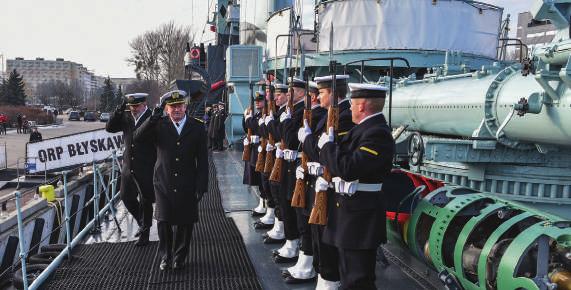 Artykuł W elicie sił morskich NATO przybliża kulisy służby fregaty rakietowej ORP Gen. K. Pułaski w prestiżowym zespole SNMG-1.