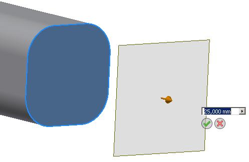 Rysowanie drugiej części tłumika Aby uzyskać pełny rysunek tłumika trzeba naszkicować oś drugiej rury (na płaszczyźnie XY) i okrąg w płaszczyźnie prostopadłej do osi, następnie poprzez Przeciągnięcie