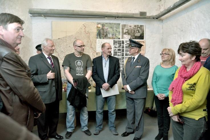 W sposób całkowicie przypadkowy niniejsza gazetka zrobiła się nam bardzo historyczna. Kilka pozycji związanych jest bowiem z historią.