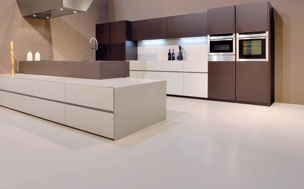 Kitchen cladding Ebano Satin Avorio Satin IT STILE SU MISURA Lapitec dà massima espressione ai concetti di unicità ed esclusività.