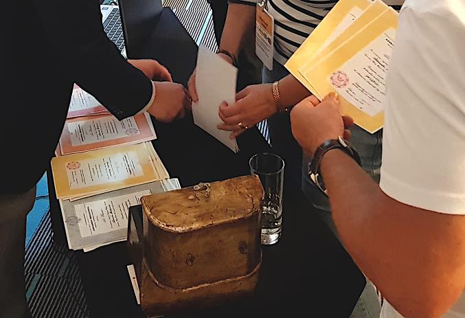 GRY INTEGRACYJNE Gry są świetne na każdą okazję. Rozwijają komunikację, kanalizują silne emocje w grupie i zapewniają dobrą zabawę.
