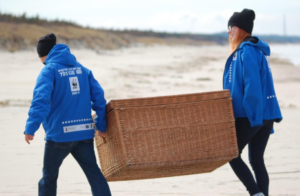fot.: J. Jankowski/WWF Zwróć uwagę, czy po plaży nie jeżdżą quady lub inne pojazdy, a jeśli je zauważysz zgłoś ten fakt do Błękitnego Patrolu WWF 795 536 009.