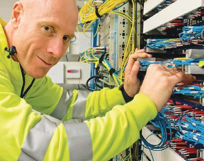 IFS NA Ś WIECIE ROZWIĄZANIE IFS ZARZĄDZANIE SERWISEM W TERENIE I FIRMA ACCENTURE ZWIĘKSZĄ WYDAJNOŚĆ PONAD 500 TECHNIKÓW SERWISOWYCH FIRMY ELTEL NORWAY ELTEL NORWAY UMACNIA SWOJĄ POZYCJĘ LIDERA
