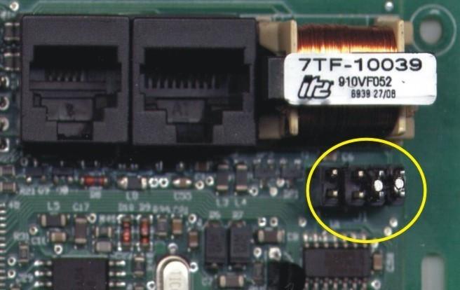 PODŁĄCZENIE LINII TELEFONICZNEJ Przyrząd jest przystosowany do podłączenie do modułu GSM 200.