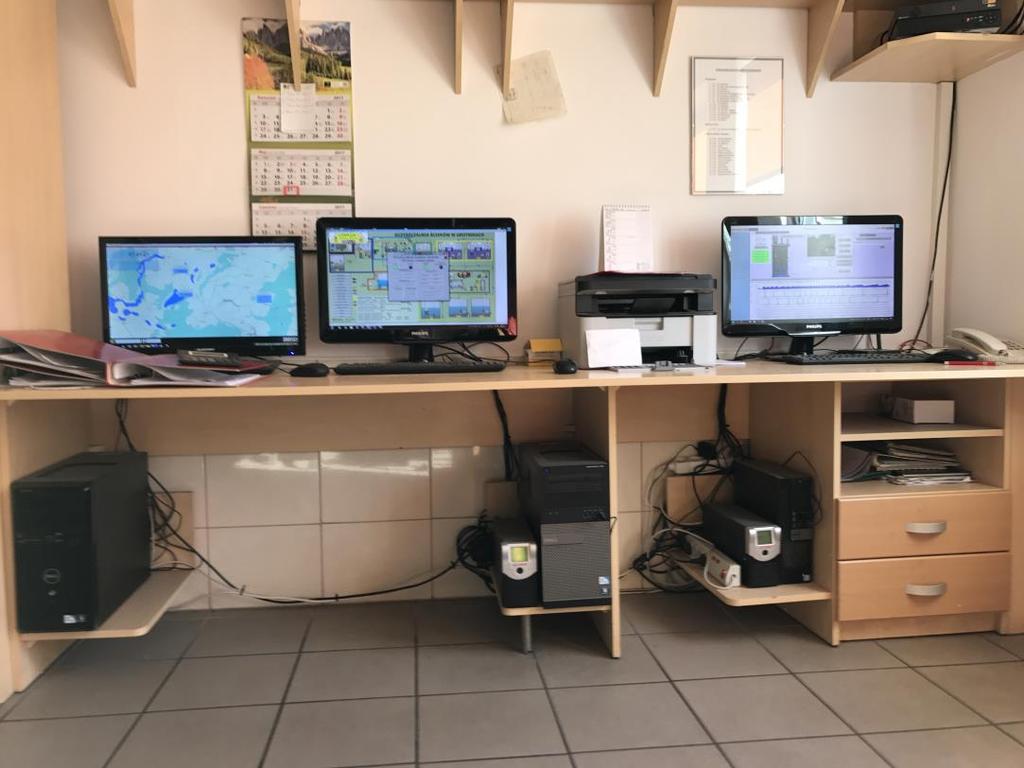 36 Stanowisko monitoringu, sterowania i wizualizacji w