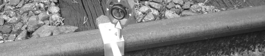 A magnetic-measuring with GMP111 mini-prism (own photograph) Tabela 2 zawiera arkusz uzupełniający badania technicznego z wynikami pomiarów strzałek eksploatacyjnych na stałej cięciwie o długości