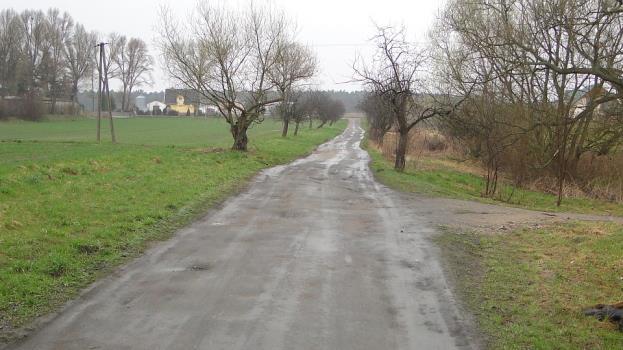 ZAGROŻENIA (T) 1. Polityka gospodarcza i podatkowa państwa. 2. Brak możliwości finansowych na realizację inwestycji infrastrukturalnych i programów rozwojowych. 3.