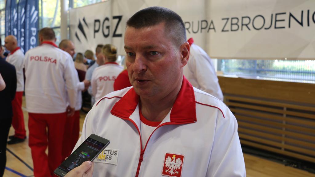 na Invictus Games, weteranem rannym podczas II zmiany Polskiego Kontyngentu Wojskowego w Iraku, obecnie podoﬁcerem w Centrum Weterana Działań poza Granicami Państwa. Sierż. Janusz Raczy. Fot.