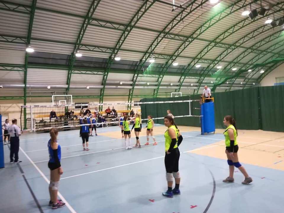 Burmistrz Czaplinka Marcin Naruszewicz uroczyście wręczył Jubilatom medale przyznane przez Prezydenta. Dostojnym Jubilatom Burmistrz wręczył także upominkowy kosz oraz pamiątkowy dyplom.
