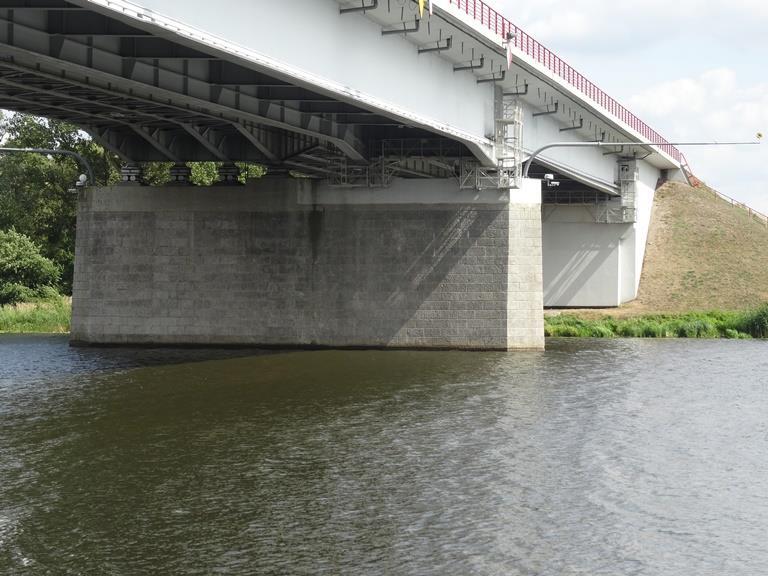 kształtem głowicy bez typowej izbicy. Fot.