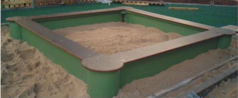 Waga urządzenia około 155kg. Z 801 Piaskownica betonowa. Całość wykonana z betonu zbrojonego klasy B 30.
