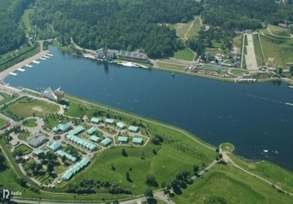 kajakarskich i wioślarskich, przedstawień teatralnych i muzycznych.