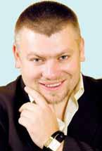 WRZESIEŃ 2014 (NR 13) KRZYSZTOF BENDKOWSKI Mieszkaniec Ursynowa od 1990 r.. Sekretarz Stowarzyszenia Nasz Ursynów oraz Dzielnicowej Komisji Dialogu Społecznego.