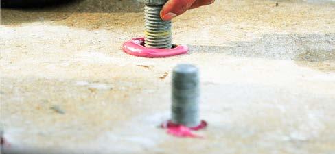 Hig bond strengts and low srinkage allow very ig loads in bot cracked and un-cracked concrete.