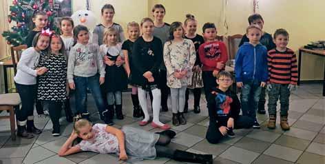 KULTURA XII Powiatowe Ostatki w Gminie Rokiciny Tradycyjnie jak, co roku, w ostatni dzień karnawału w Gminie Rokiciny odbył się Powiatowy konkurs ostatkowy.