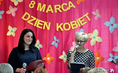 Część artystyczną przygotowali chłopcy i panowie na czele z sołtysem Krzysztofem Ogórkiem i radnym Tomaszem Jabrzykiem. Były wiersze i piosenki o kobietach i dla kobiet.