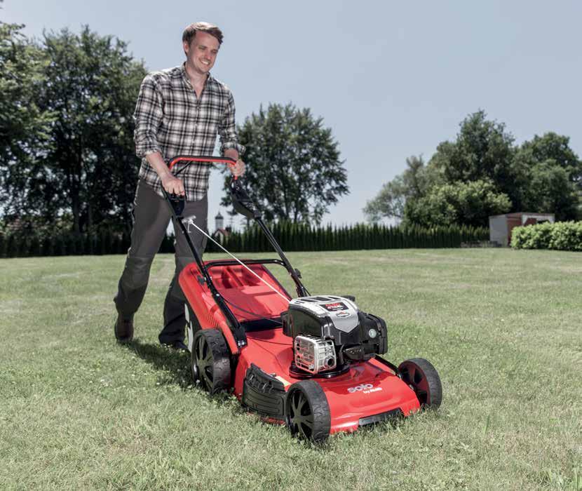 Kosiarka spalinowa jest napędzana mocnym silnikiem AL-KO o mocy 2,6 kw z technologią OHV, która dzięki zlokalizowanym w górnej części zaworom umożliwia większą wydajność przy mniejszym zużyciu paliwa.