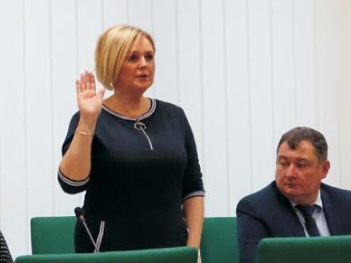 W tym wyjątkowym dniu ślubowanie złożył wobec Rady Gminy Wójt Władysław Piątkowski o treści: "Obejmując urząd wójta gminy, uroczyście ślubuję, że dochowam wierności prawu, a powierzony mi urząd