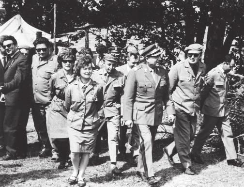 naczelny, Marek Gajewski (redaktor odpowiedzialny), Zbigniew Lityński, Andrzej Pałasz oraz Zbigniew Prądzyński, wydawał