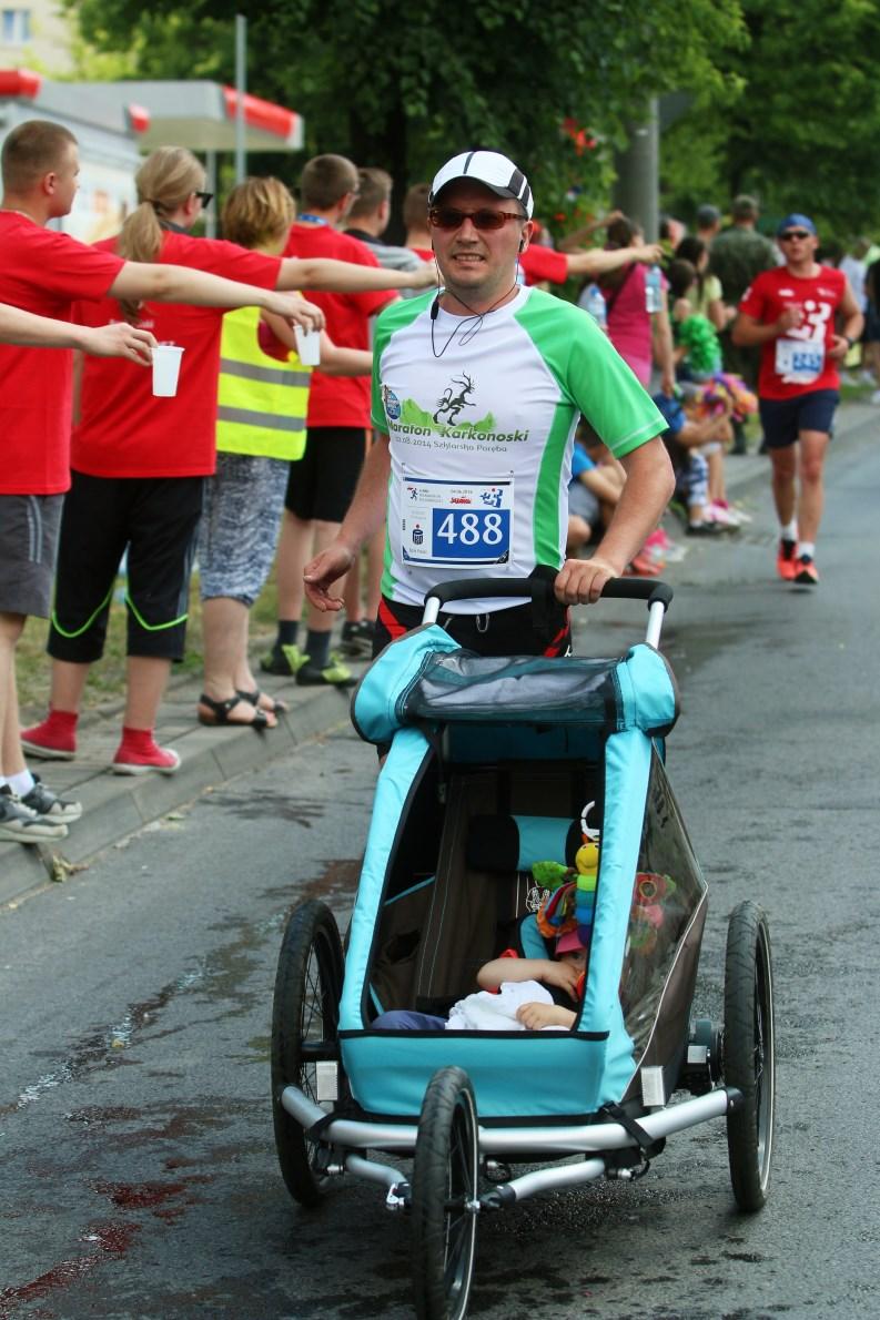 I tak wśród najmłodszych zawodników, w swoich kategoriach, na mecie pierwsi meldowali się: Bobasy Dawid Omiotek, Śpiochy Filip Waryszak, Skrzaty Radomir Obarski, Krasnale Tomasz