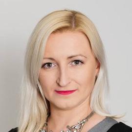 Przez 3 lata wykładał zarządzanie działalnością operacyjną dla studentów MBA UW i University of Illinois.