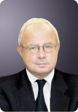 NOWI CZŁONKOWIE RADY NADZORCZEJ Andrzej Olechowski Były minister finansów i spraw zagranicznych. Europejski wiceprzewodniczący The Trilateral Commission oraz członek władz m.in.: Fundacji Stefana Batorego, Instytutu Spraw Publicznych, i Towarzystwa Ekonomiczno- Społecznego.